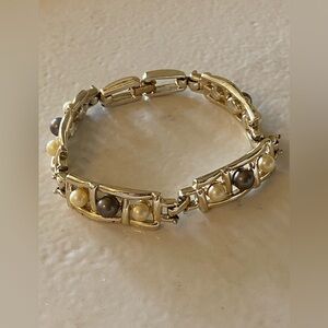 Vintage Faux Pearl Bracelet